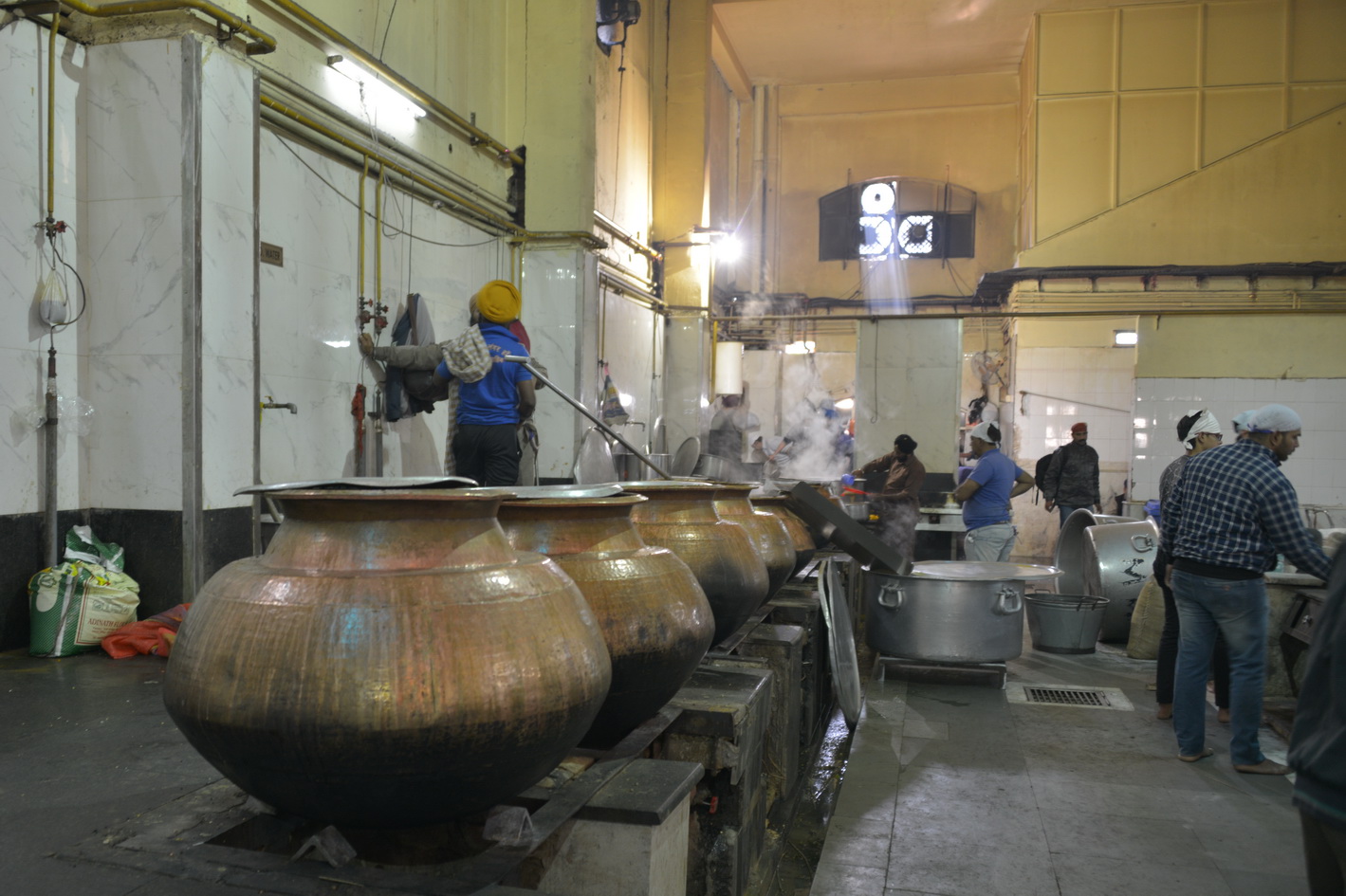 cap 2 delhi gurdwara bangla sahib nik_6299